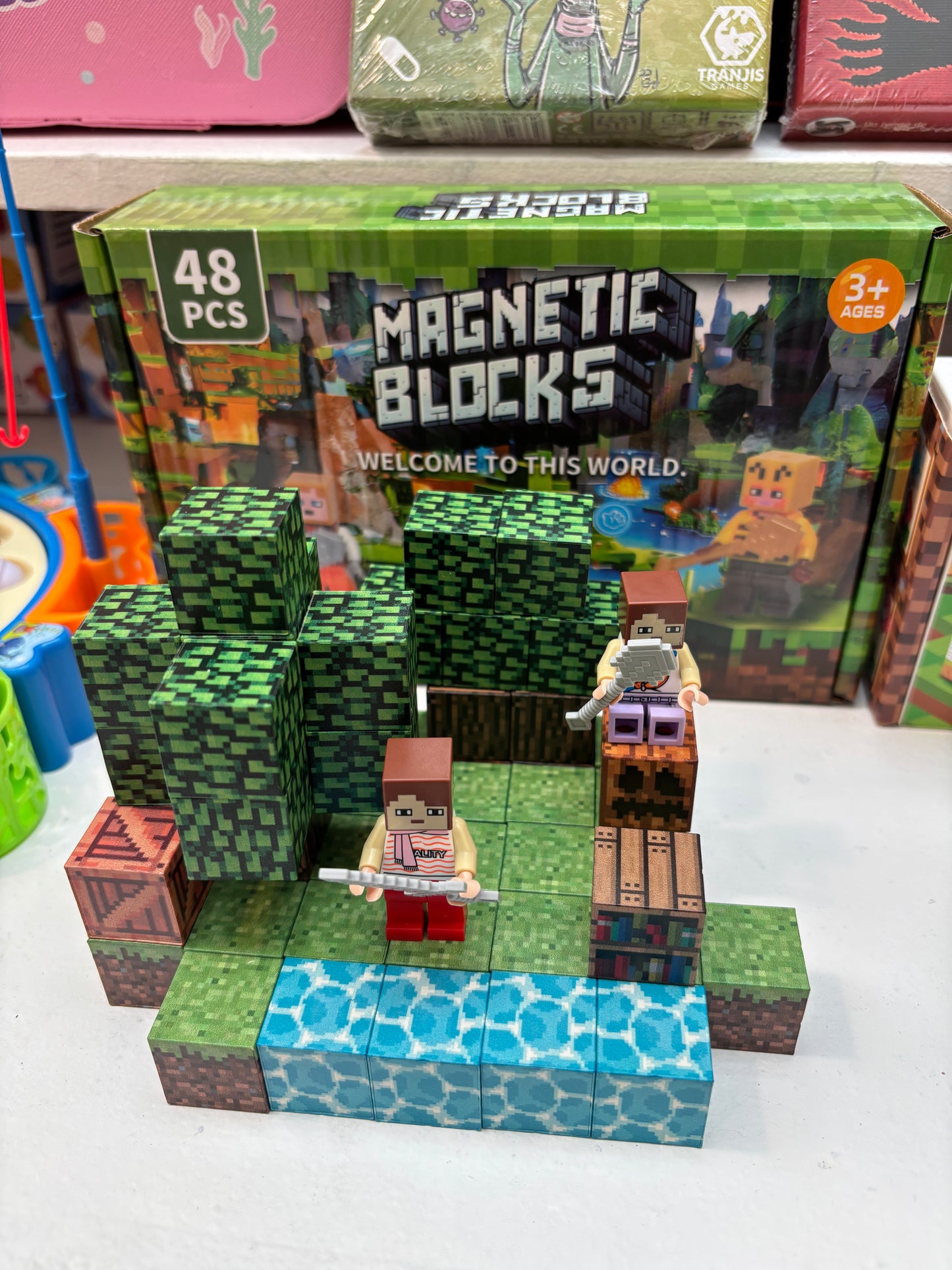 Bloques Magnéticos, Build Mine Magnet World Set