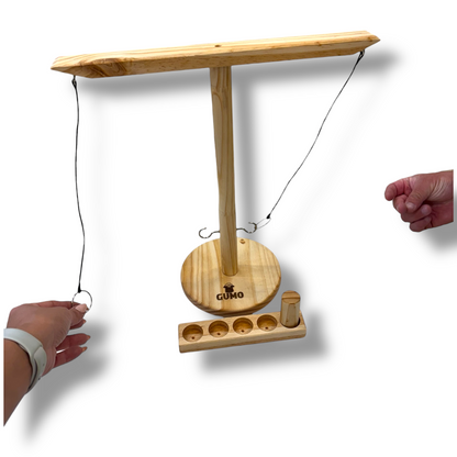 El juego del aro al gancho